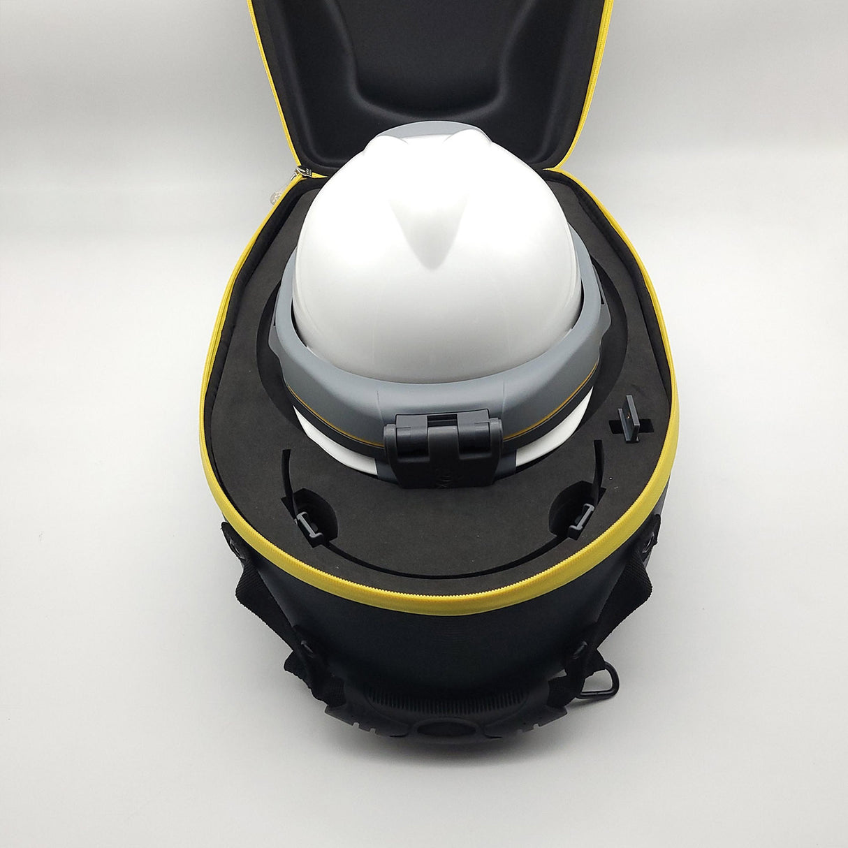 Trimble XR10 mit MS HoloLens 2 AR Datenbrille für das Bauhandwerk